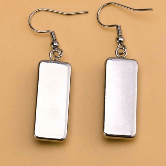 ⭕️ BOGO FREE⭕️ The Sun tarot card earrings / NWOT - Picture 5 of 5